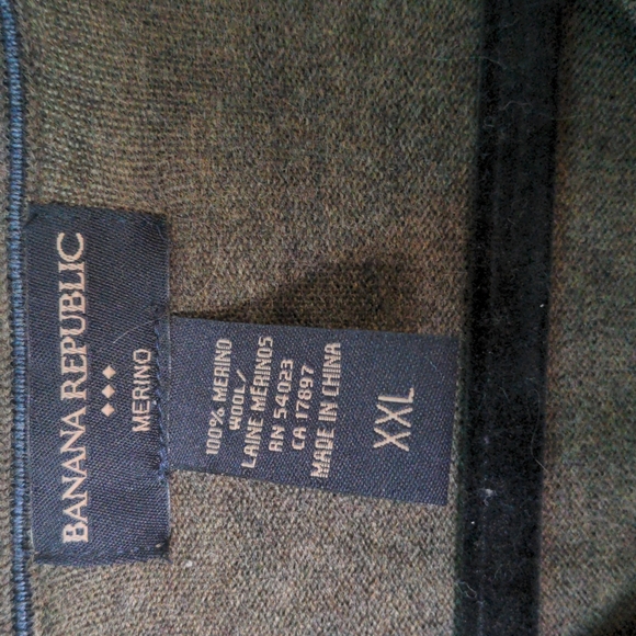 Banana Republic argyle sweater - Picture 2 of 2